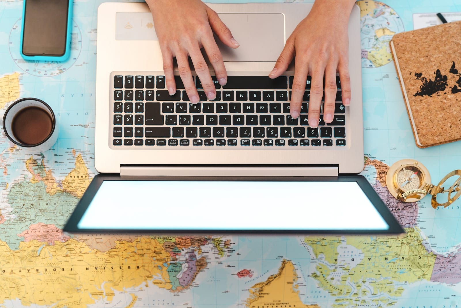 agence de voyage en ligne ou en boutique