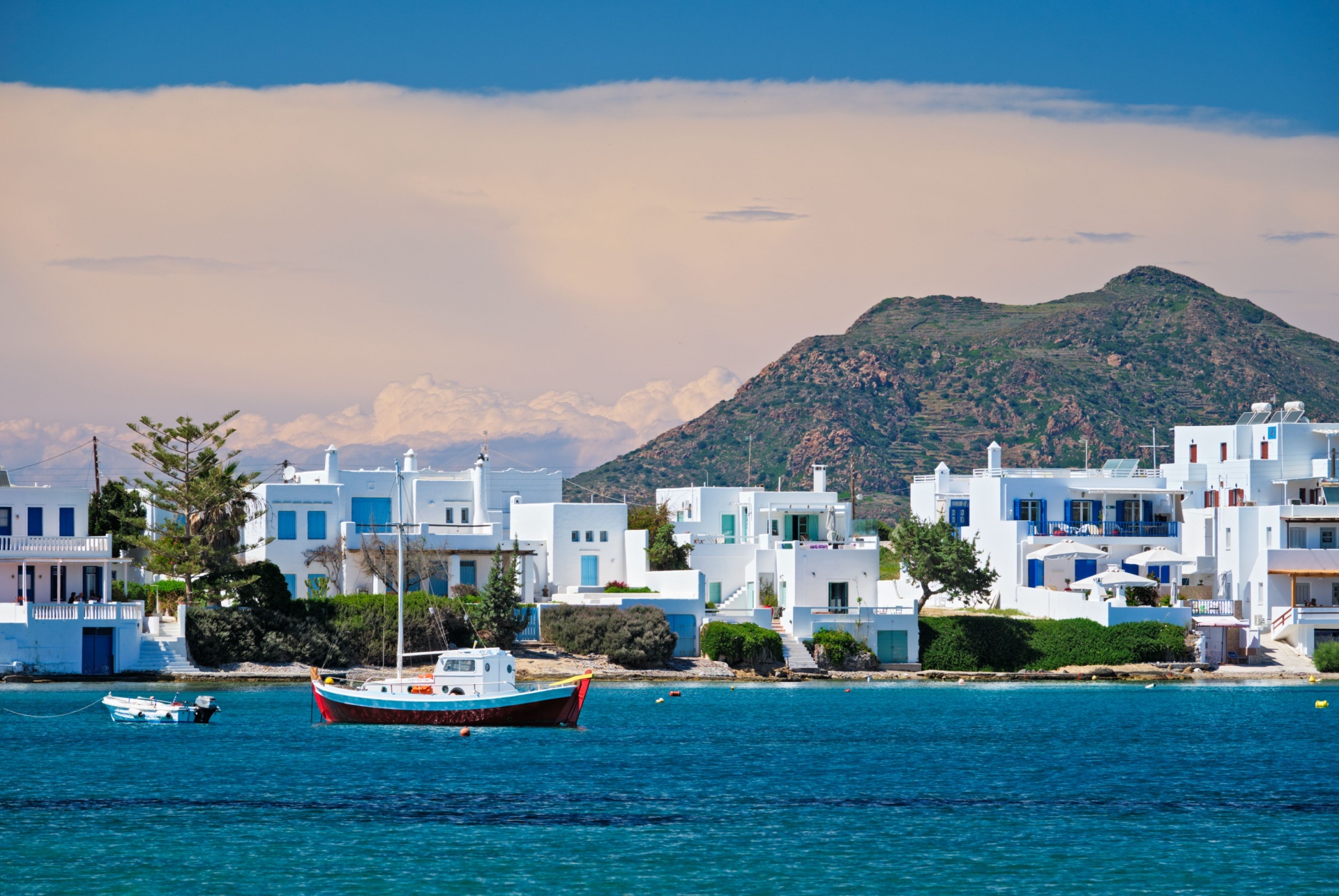 ou dormir a milos ville de pollonia